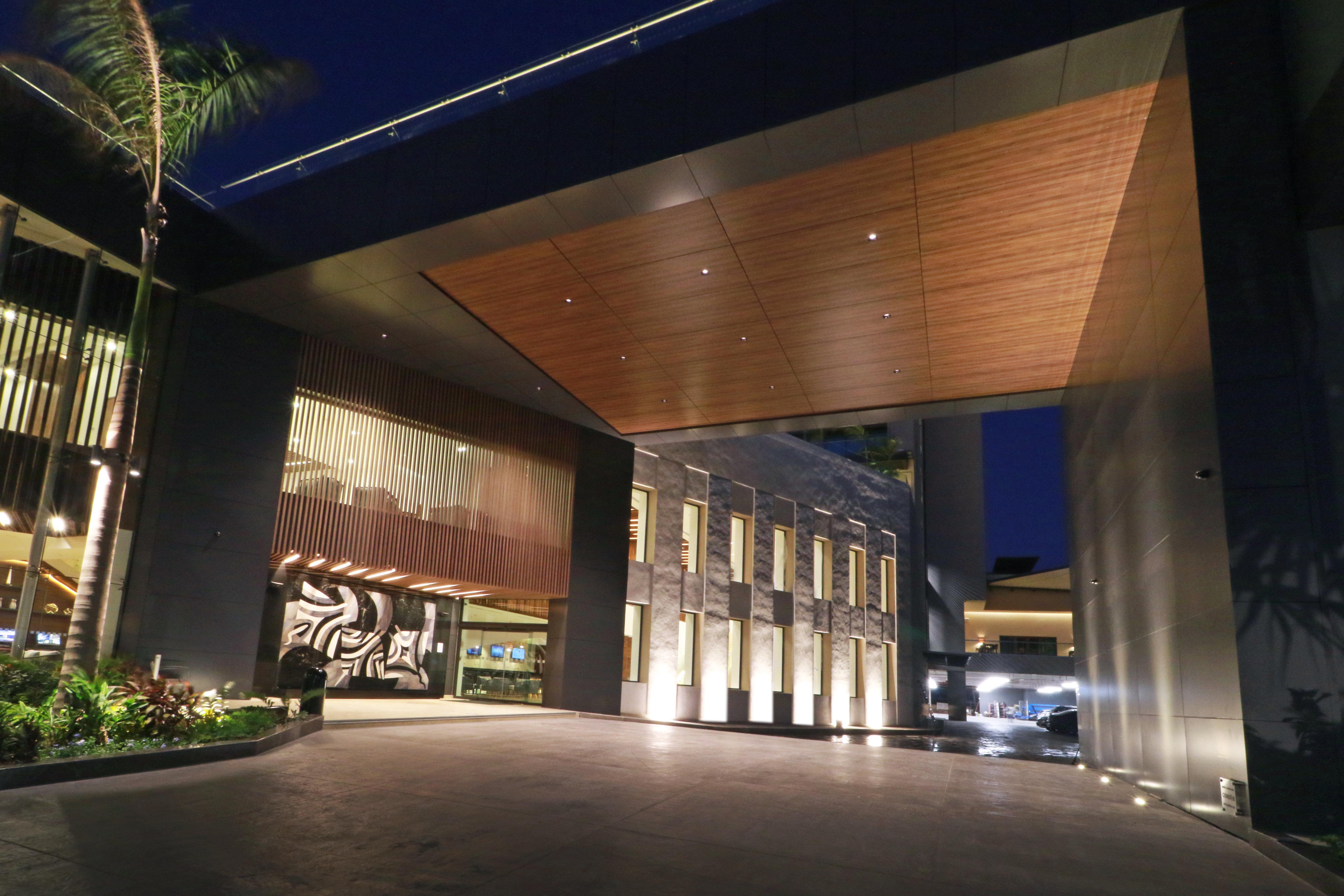 Holiday Inn & Suites - Puerto Vallarta Marina & Golf By Ihg Exterior foto