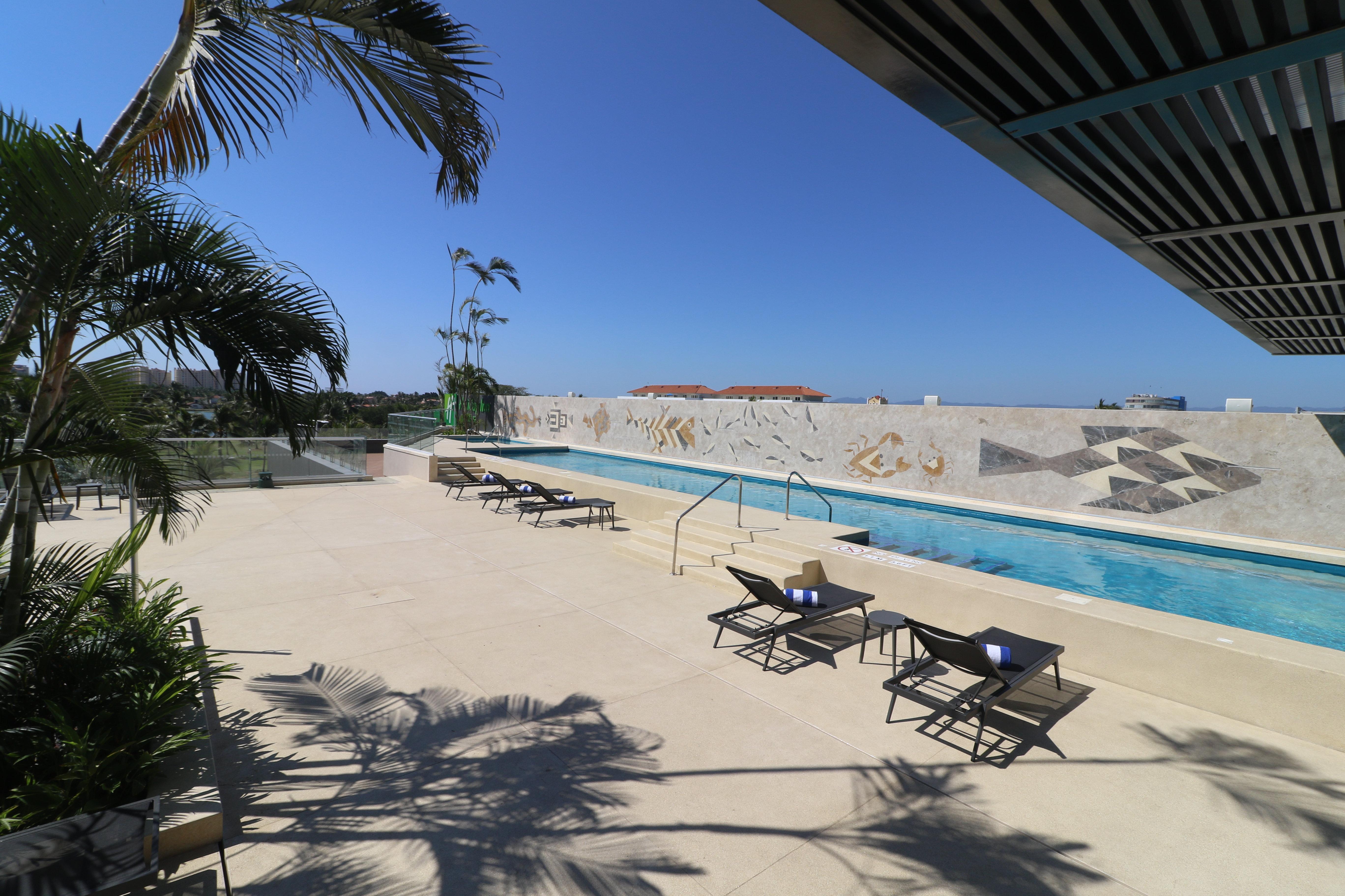 Holiday Inn & Suites - Puerto Vallarta Marina & Golf By Ihg Exterior foto