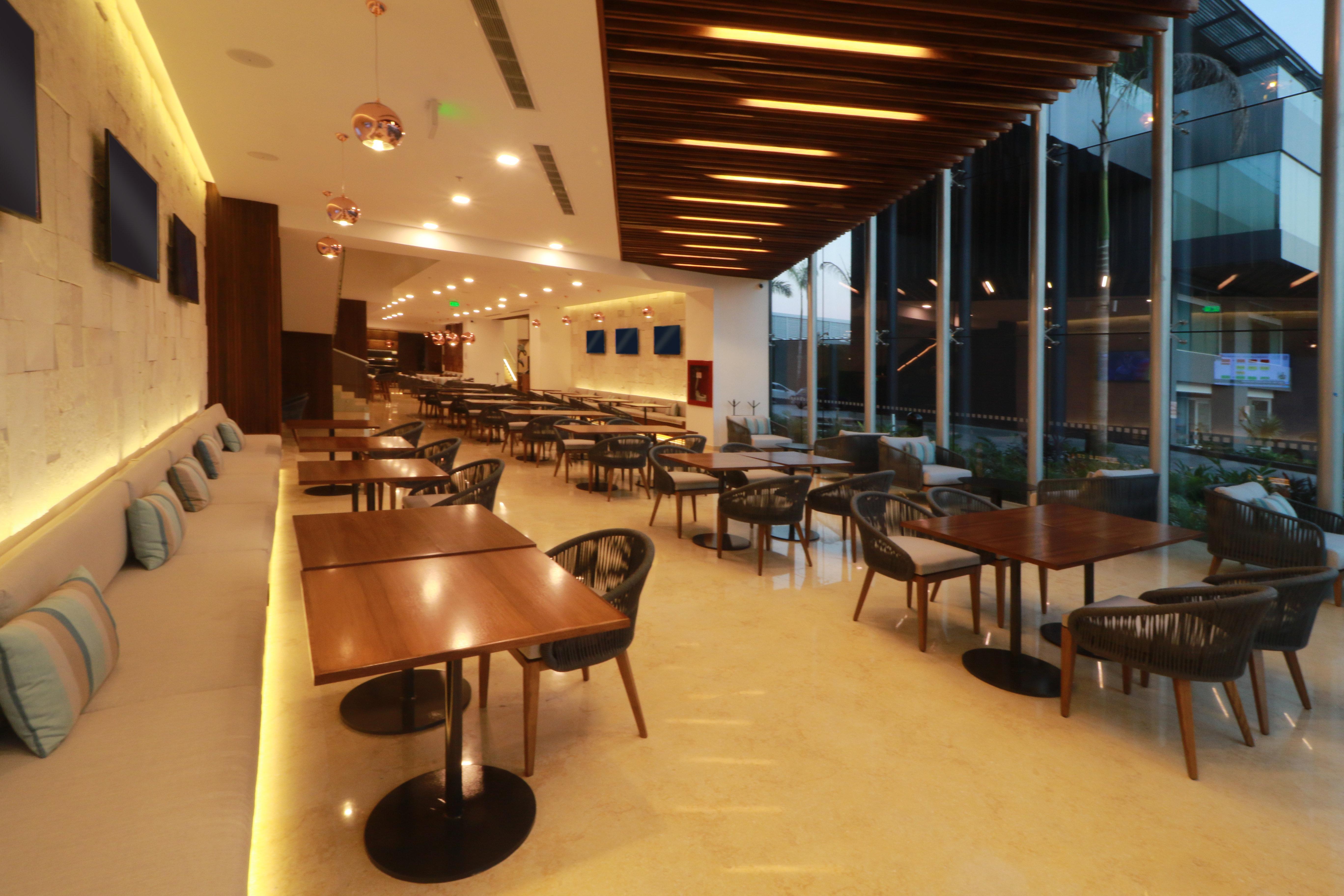 Holiday Inn & Suites - Puerto Vallarta Marina & Golf By Ihg Exterior foto