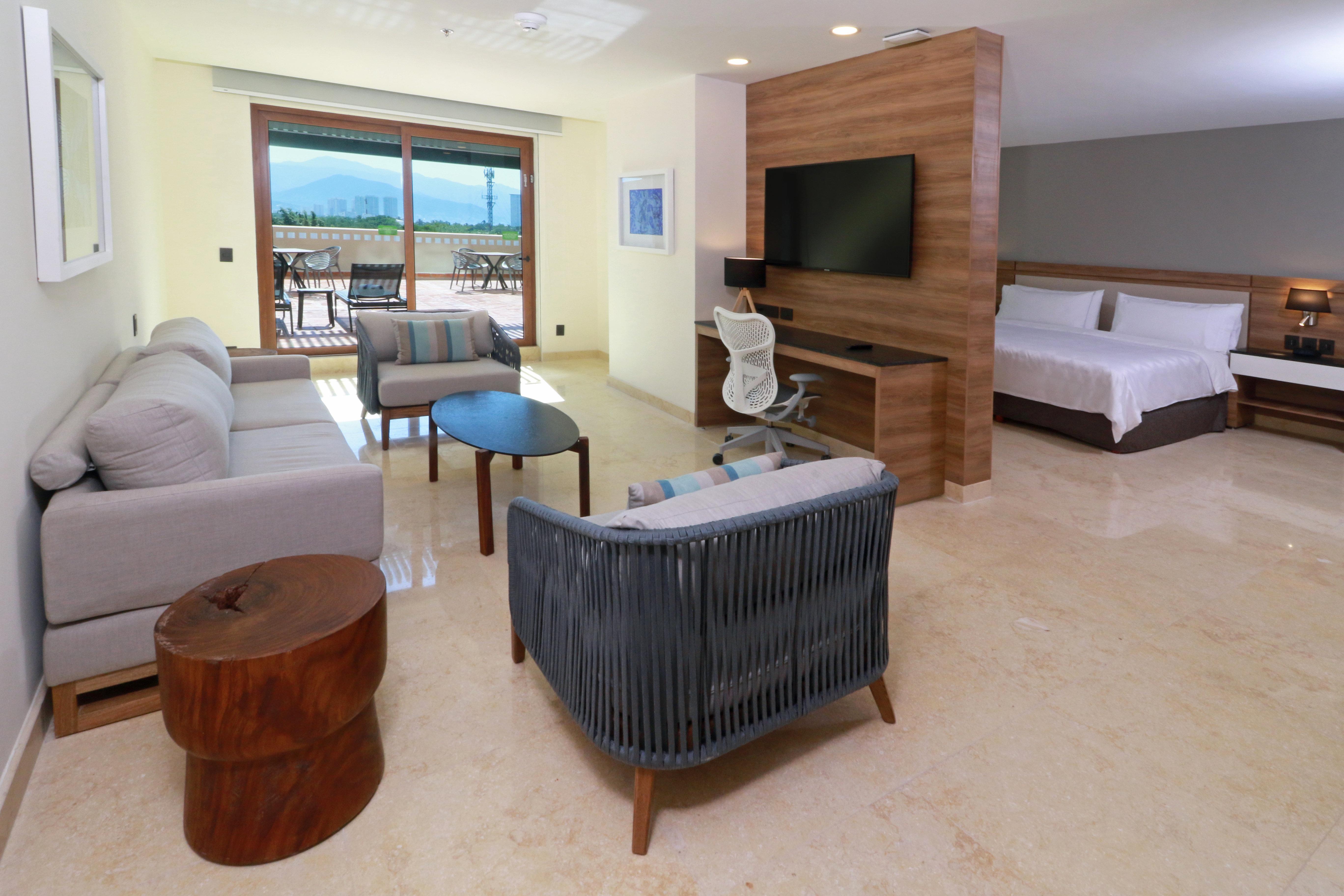 Holiday Inn & Suites - Puerto Vallarta Marina & Golf By Ihg Exterior foto